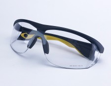 clear protective glasses