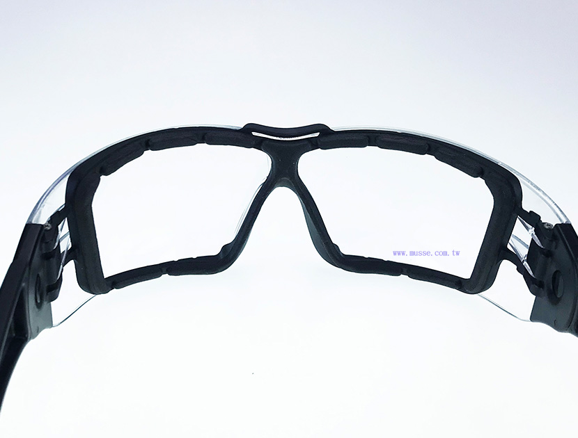 safety glasses with foam gasket 