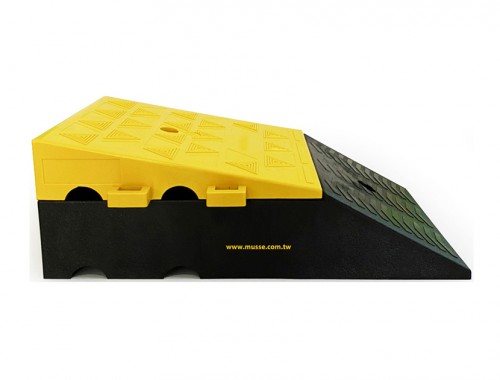 Muse Ramp MU-49103 PVC Curb Ramp | Durable Portable Vehicle Accessory | MUSSE